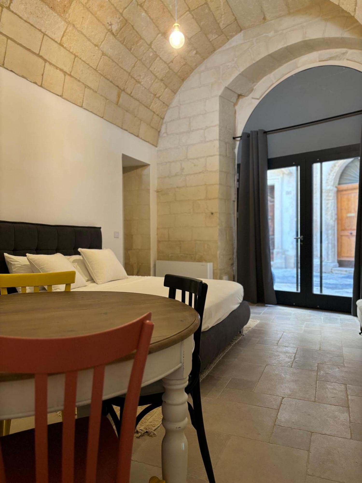 Alora Boutique Suites Lecce Exterior photo